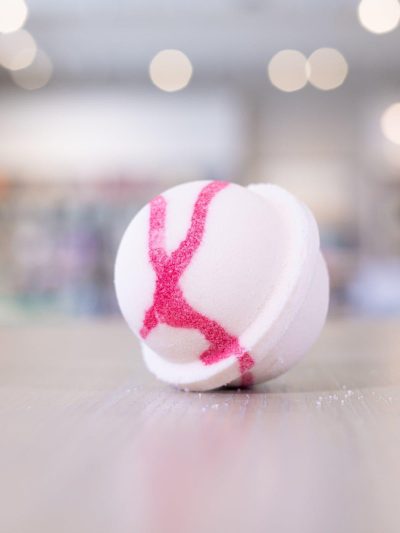 99 Pomlems Bath Bomb